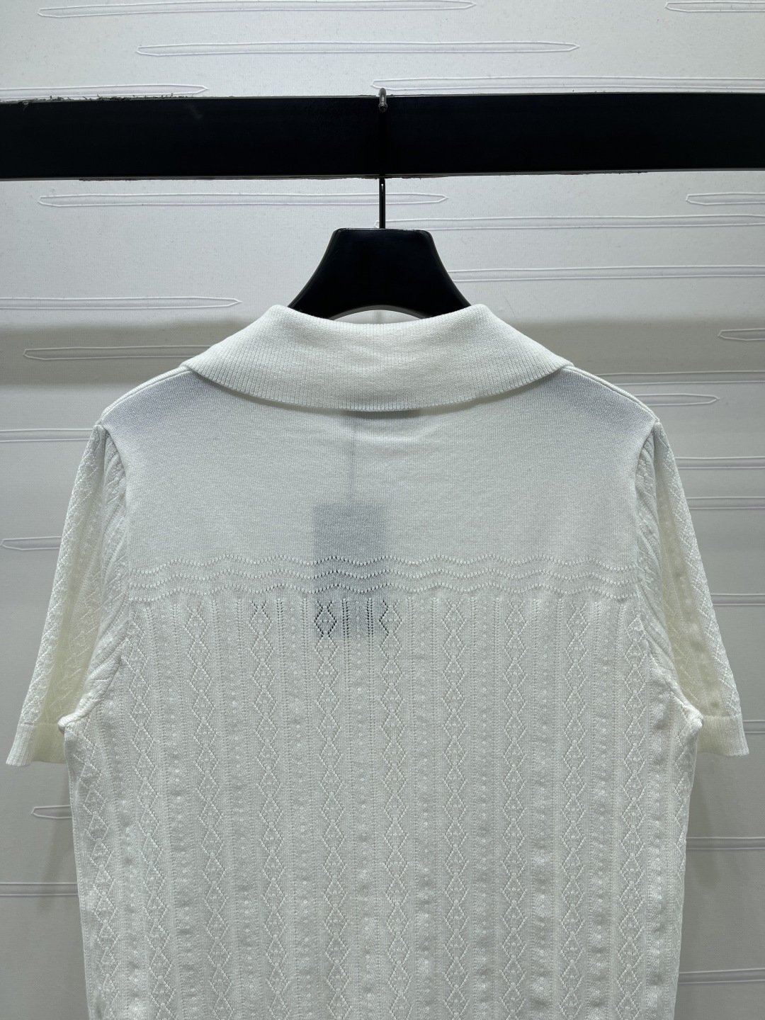 Women's short sleeves